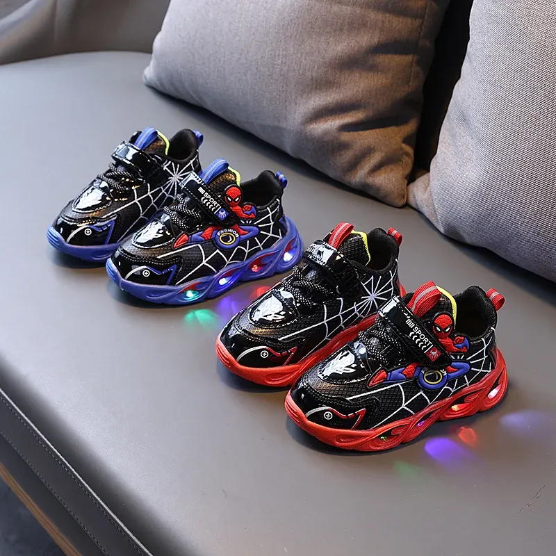 Jungen Schuhe LED Lichter Cartoon Herbst Kinder Sportschuhe Leder rutschfeste Kinder Laufschuhe Sneaker Größe 25-35