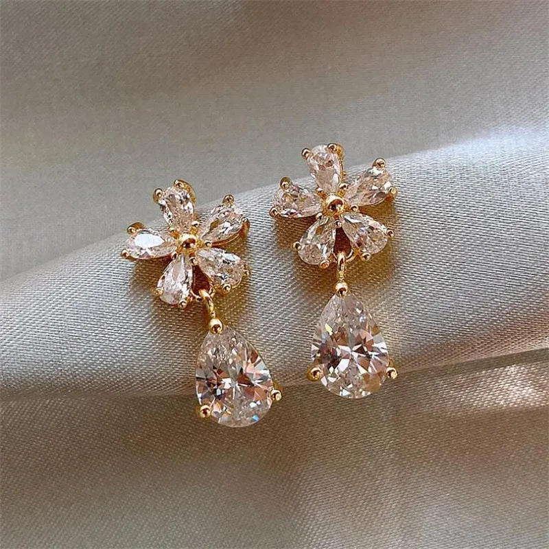 Licht Luxus Zirkon Ohrstecker Damen Mode Blume Blatt Ohrringe Elegante Imitation Perle Ohrstecker Party Hochzeit Schmuck
