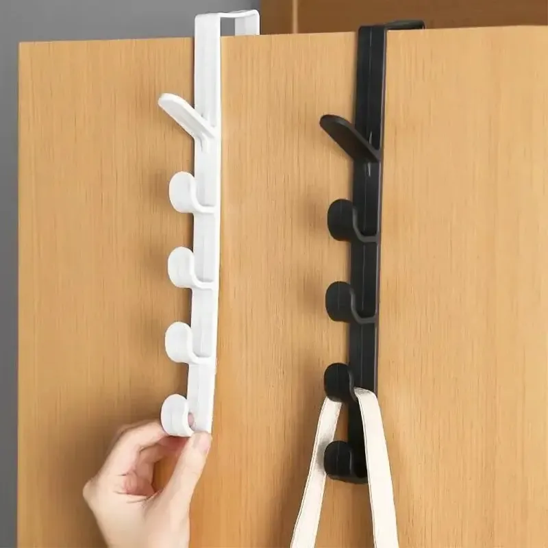 Hinter der Tür, Kleiderhaken, Kleiderbügel hinter der Tür, Schrank, Kleiderschrank, Schlafsaal, Türhaken, Lagerregal