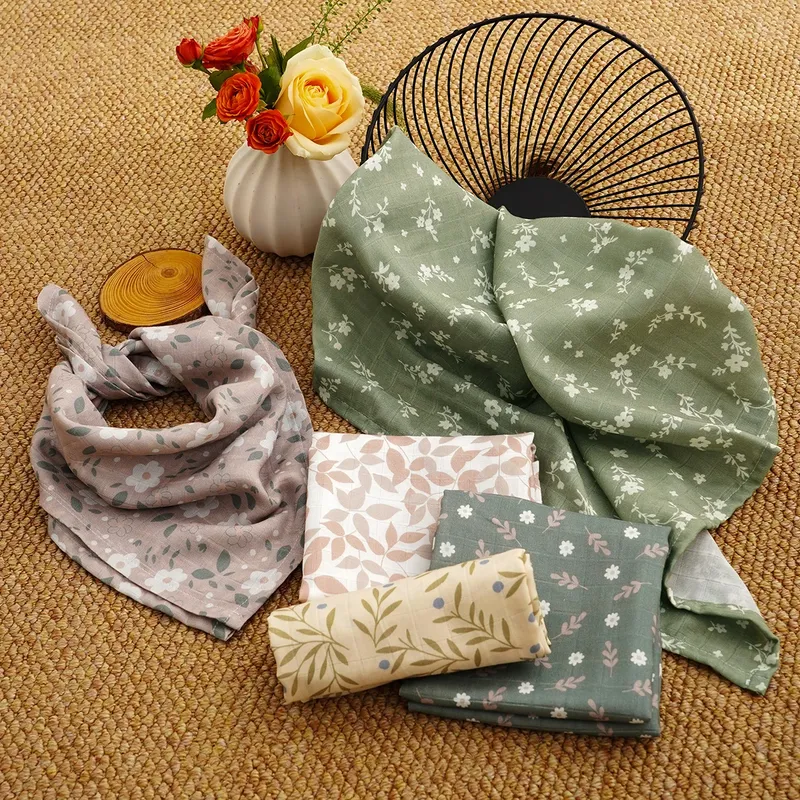 60*60cm 5-teiliges Set Mehrzweck-Fütterungs-Spucktücher Handtuch Superweich Bambus-Baumwolle/100% Baumwolle Musselin-Decken Baby-Spucktücher-Set