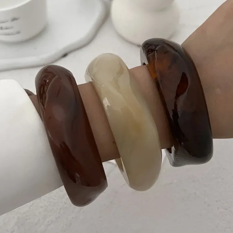 Boho Braun Unregelmäßige Acrylharz Chunky Armreifen für Frauen an der Hand Goth Geometrische Charm Armbänder Paar Schmuck Geschenk