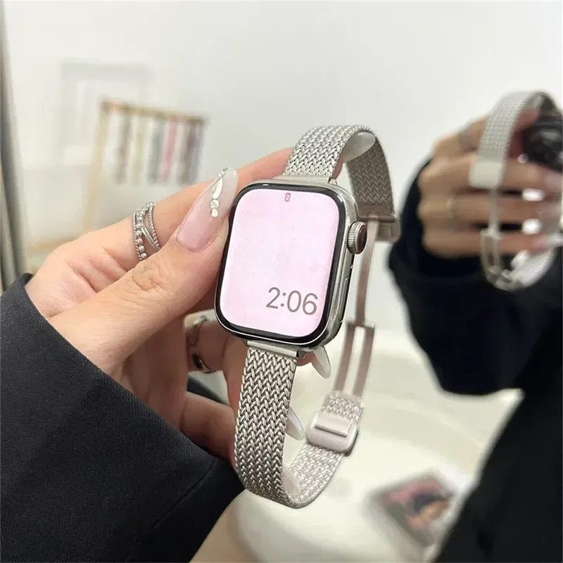 Luxuriöses, schlankes Metall-Magnetarmband für IWatch 9 8 7 SE 6 Mädchen-Armband für Apple Watch 41 mm 40 mm 38 45 44 49 mm Ultra-Armband