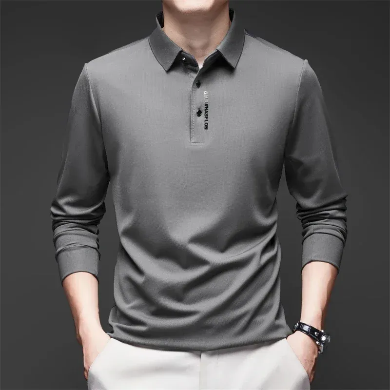 Neues Herren-Business-Casual-Langarmshirt mit Abzeichen, einfarbiges Poloshirt, modisches, atmungsaktives, bequemes, vielseitiges Oberteil