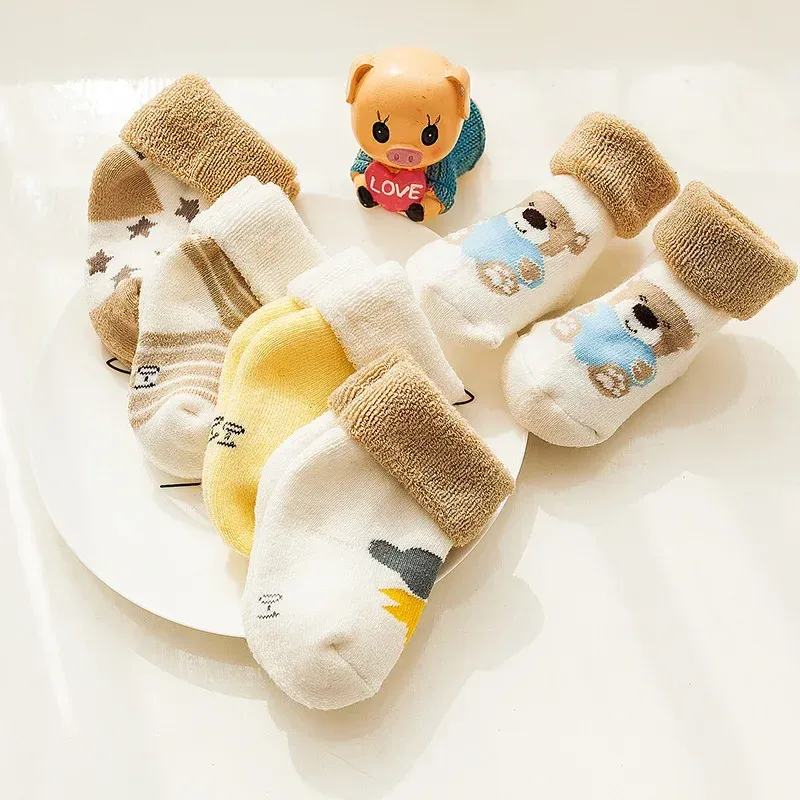 5 Pairs Herbst Winter Warme Streifen Baby Socke Niedlichen Cartoon Dot Dicke Säuglings Boden Socke Weiche Stern Muster Neugeborenen Kleinkind socke