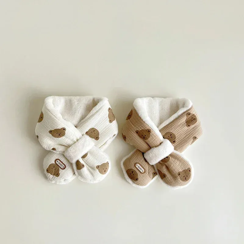 Bären-Winterschal für Babys, warmer Bären-Fleece-Halswärmer für Kinder, Kreuzschal für Mädchen und Jungen, Baby-Accessoires, 1–6 Jahre