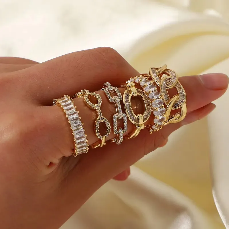 Anillos Gold Farbe Zirkonia Chic Ringe Für Frauen 2025, Punk Elegante Hochzeit Party Ästhetischen Edelstahl Ring Schmuck