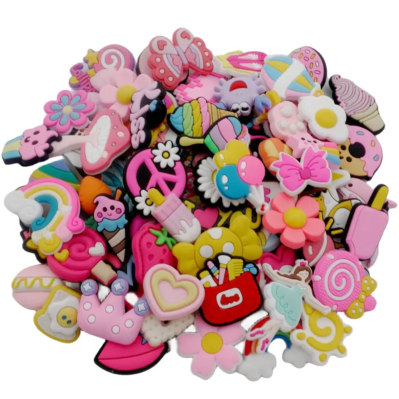 Zufällige Auswahl von 30 Stück Schuh-Charms, PVC-Schuhdekorationen für Weihnachten, Geburtstag, Party, Geschenk-Schuhnadeln für Männer und Frauen