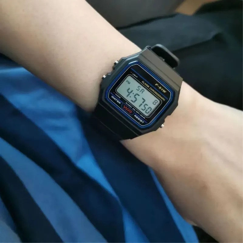 Top Marke Einfache Quadratische LED Armbanduhr Mode Sport männer Digitale Uhren Kausalen Silikon Herren Elektronische Uhr Geschenke für Männer