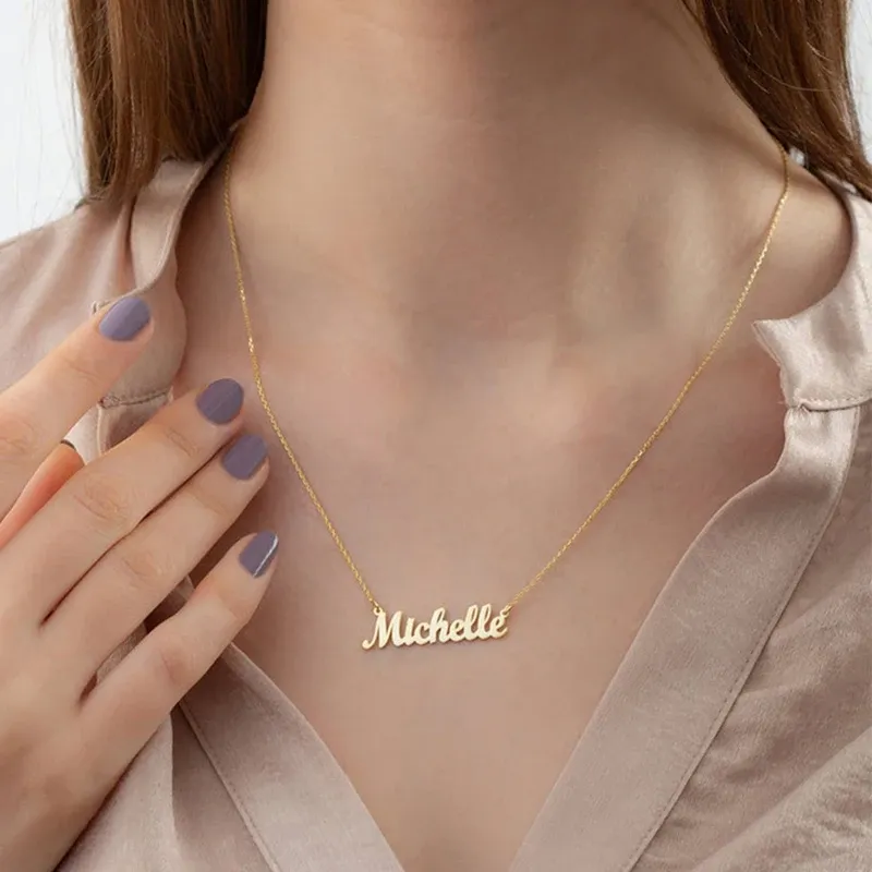 Private benutzerdefinierte Edelstahl-Namenskette, personalisierte Buchstaben-Gold-Anhänger-Halskette, modische Geschenke für Männer und Frauen