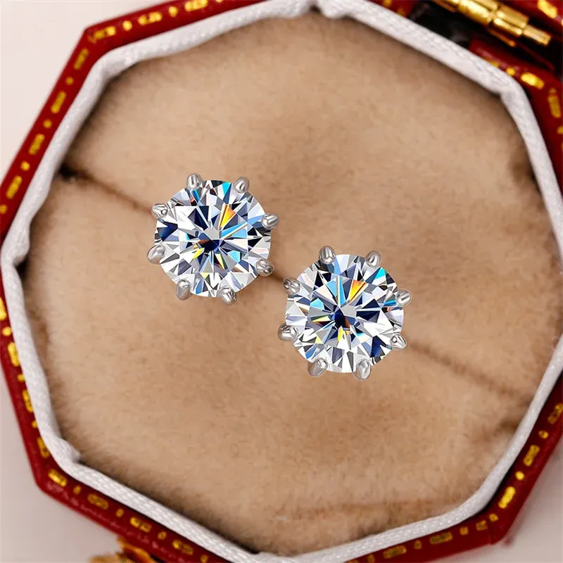 Huitan Exquisite 8 Klaue Einstellung CZ Stud Ohrringe für Frauen Silber Farbe Kristall Ohrringe Einfache und Elegante Weibliche Ohr Schmuck