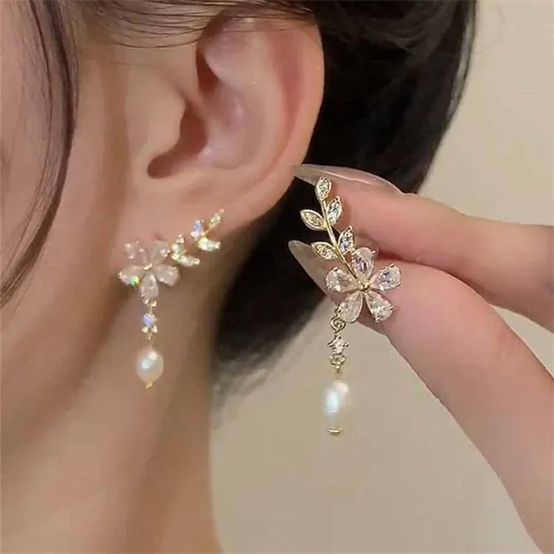 Exquisite Blätter Kristall Blume Stud Ohrringe Für Frauen AAA Zirkon Rose Schmetterling Quaste Ohrring Braut Hochzeit Schmuck