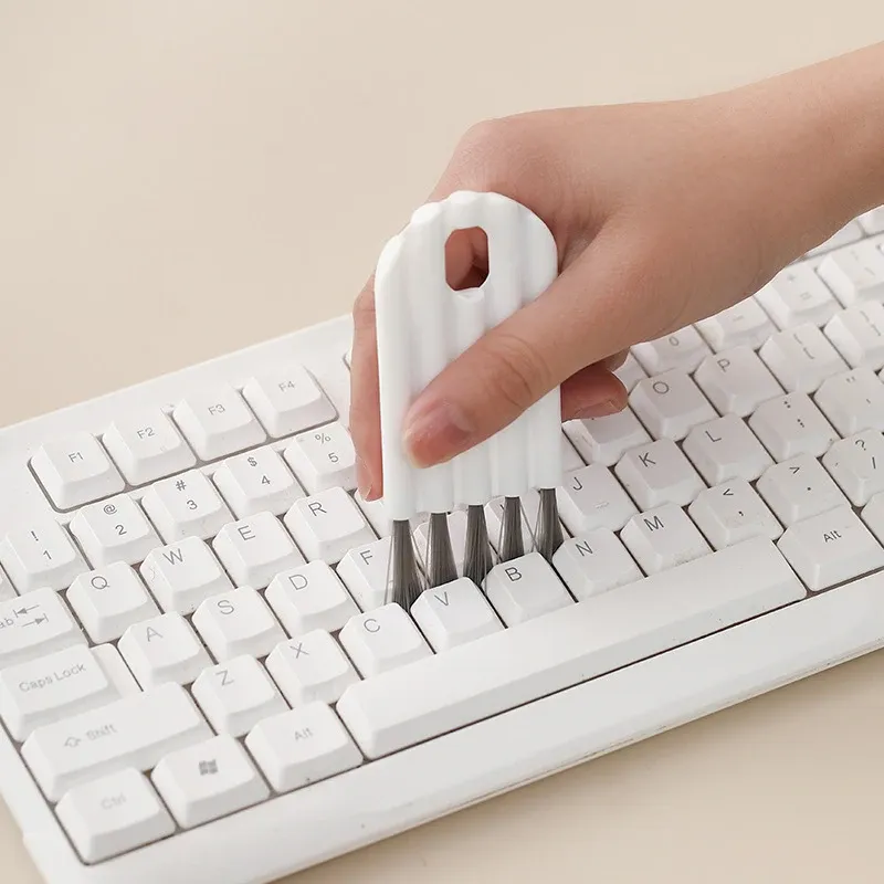 Reinigungsbürsten-Set für Tastaturbecherdeckel mit weicher Bürste und Multifunktionswerkzeugen. Reiniger-Tastenkappe