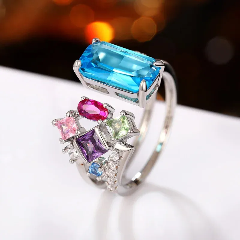 Huitan geometrische bunte cz Frauen ringe helle Braut ringe für Hochzeits feier eine Größe Öffnung veränderbarer Modeschmuck