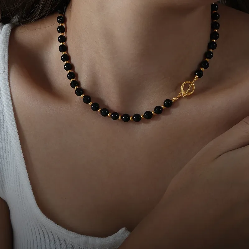 Schwarze Achat-Halskette für Damen, runde Perlenkette, Gothic-Stil, Accessoires, Ot-Schnalle, vergoldeter Schmuck, Paar-Geschenk