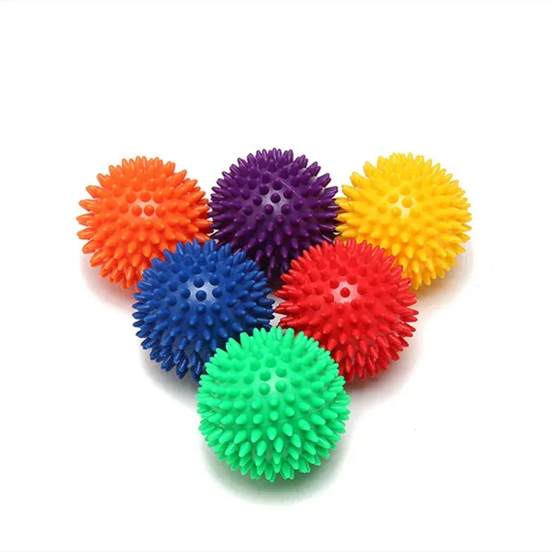 7 cm Fitness Physiotherapie PVC Ball Harte Spikes Massage Ball Entlasten Plantarfasziitis Tragbare Ausrüstung Bodybuilding Sport