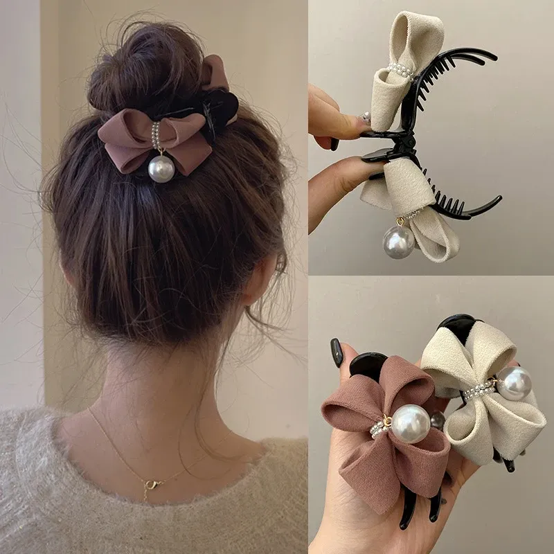 1pc schöne neue Perle Fliege Haar Kralle Clip Plüsch Pferdes chwanz feste elegante Haars pange Frauen Kopf bedeckung Zubehör Geschenk für Mädchen