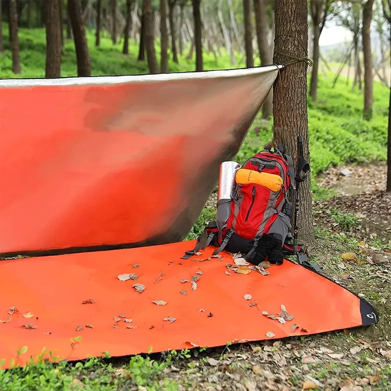 Robuste Überlebensdecke – isolierte thermische reflektierende Plane. Allwetter- und wiederverwendbare Notfalldecke für Auto oder Camping