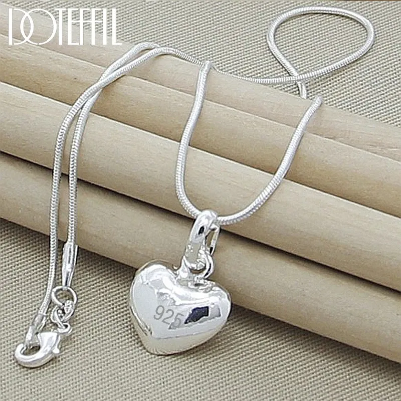 DOTEFFIL Silber Farbe Solide Kleine Herz Anhänger Halskette 16-30 Zoll Schlange Kette Für Frauen Hochzeit Charme Mode schmuck