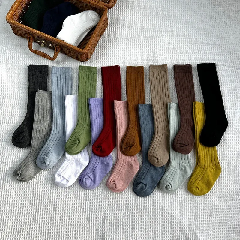Neue feste Jungen Jungen Mädchen kniehohe lange Socken Baumwolle atmungsaktive Streifen weiche Kinder Socke Kinder Schuluniform Streifen Socken