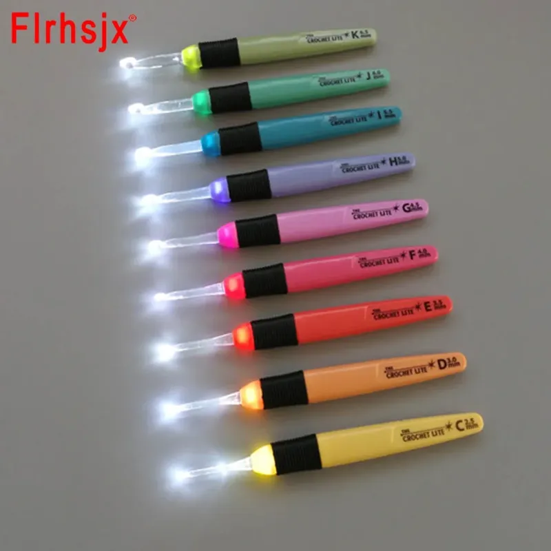 1Pc 2,5-6,5mm LED Licht Häkeln Stricken Nadel Stricken Zubehör Werkzeug Häkeln DIY Leuchtende Stricken Nadel Werkzeug - 3.38 EUR