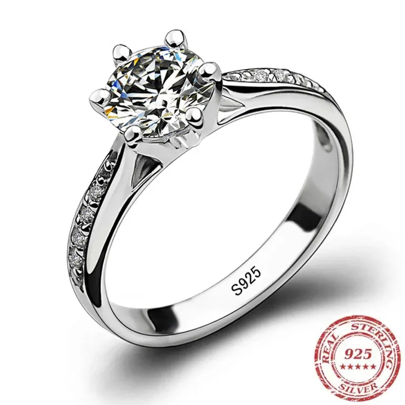 Luxuriöser klassischer Ring aus 925er-Sterlingsilber für Damen. Sechs-Krallen-Schmuck, einfacher 70-Karat-Diamantring, Damenring mit Diamantimitat