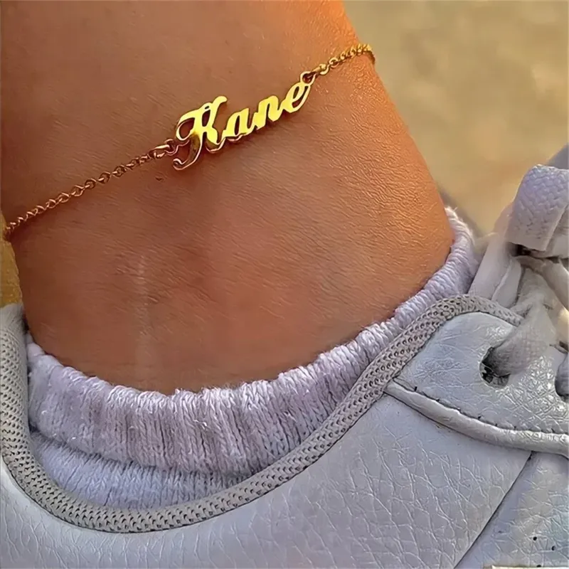 Benutzerdefiniertes Namens-Fußkettchen aus Edelstahl für Damen, vergoldetes Namensschild-Fußkettchen, individuelle Fußkettchen für Frauen, personalisierter Schmuck