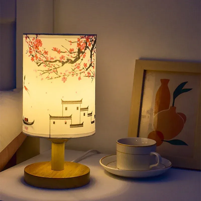 LED Tischlampen Dekoration Pflaumenblüte Schreibtisch Dimmbar EU Stecker Nachtlicht Chinesischen Stil Stoff Einfache Schlafzimmer Nachttischlampen