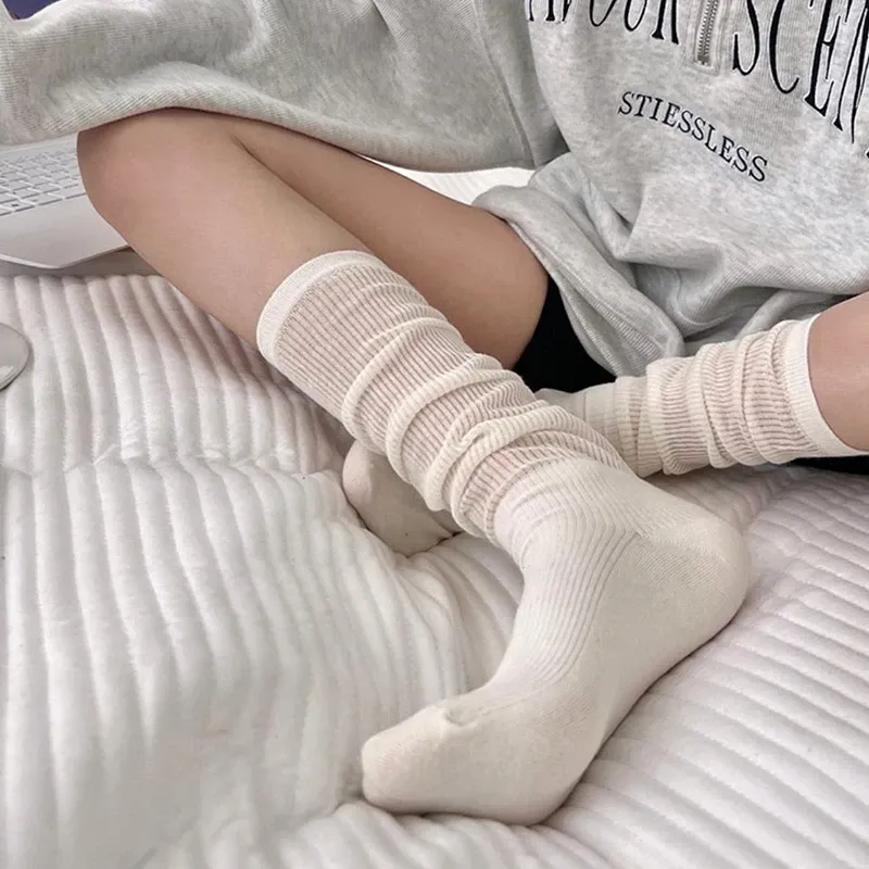 2 Stück Damen-Lolita-Socken, Y2K, solide, lange, lose Kniestrümpfe, weiblich, Frühling, atmungsaktiv, Spitze, lässig, süß, weich, koreanische Mittelstrümpfe