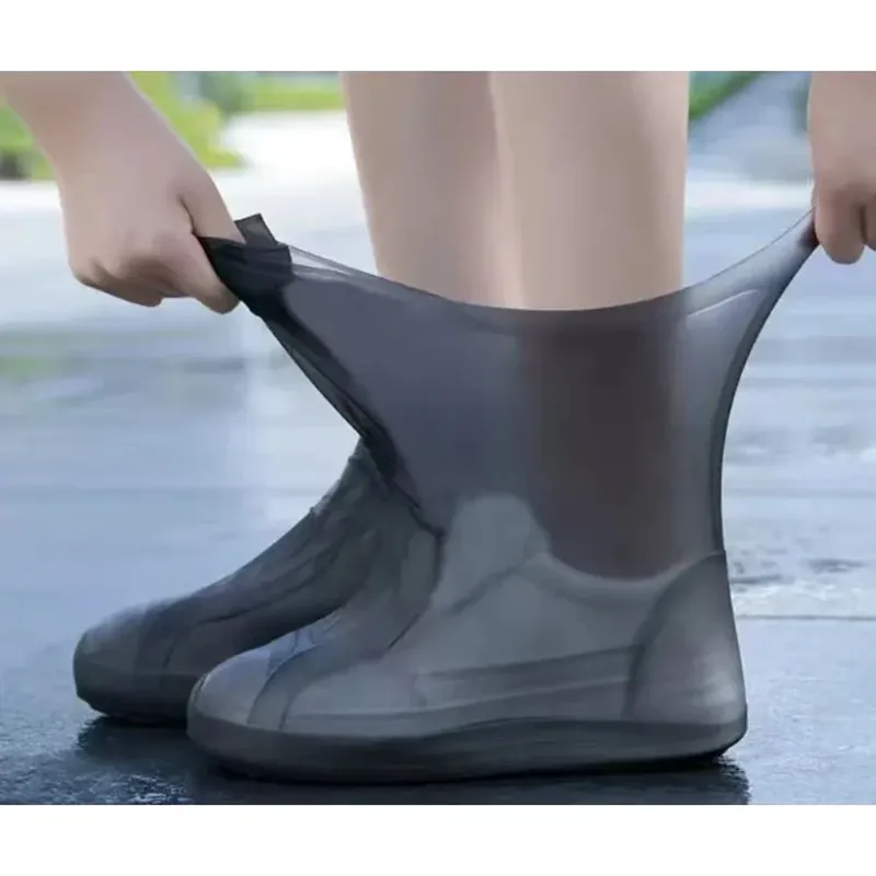 1 Paar wasserdichte Latex-Überschuhe, lippenbeständige Gummi-Regenstiefel, Regenausrüstung, Überschuhe, Zubehör für regnerische Tage im Freien
