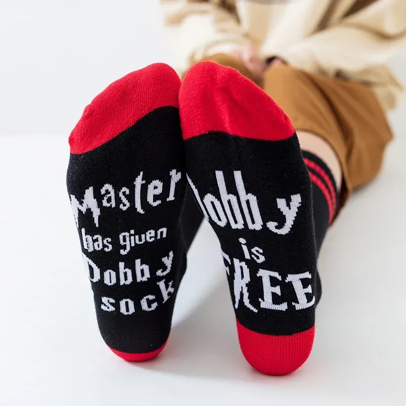 Neue Hohe Qualität Druck Brief ist Kostenloser Lustige Männer Socken Gestreiften Frauen Neuheit Chaussettes Femme Frühling Streetwear Baumwolle Sokken