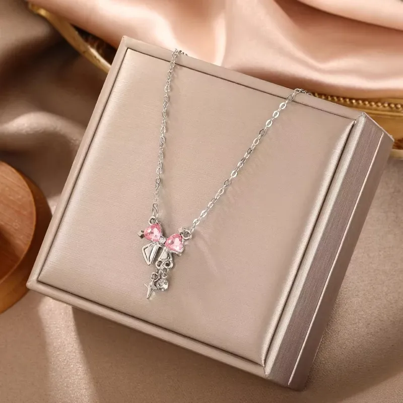 Süße rosa Schleife Halskette Damen Mode funkelnde Strass Sternform Anhänger Schlüsselbeinkette zarte Hochzeitsaccessoires