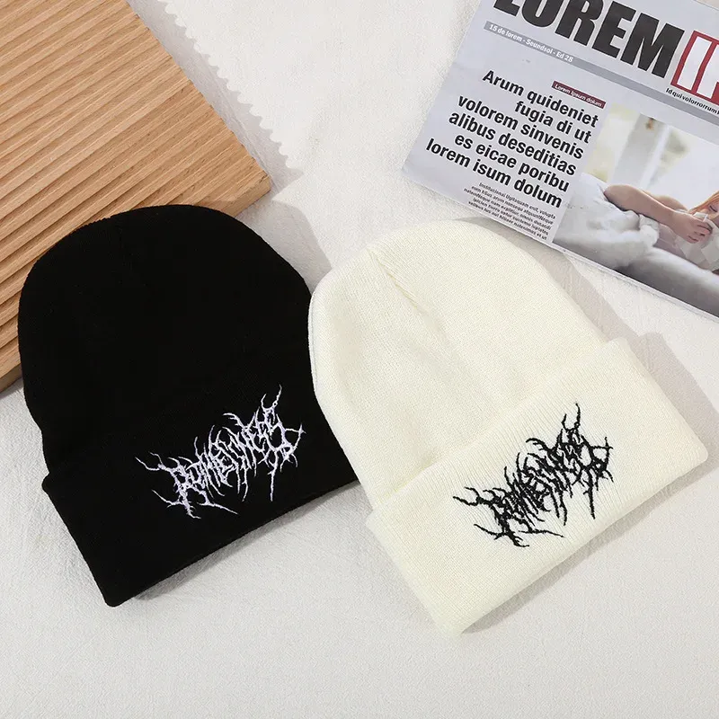 Herbst und Winter vielseitige einfarbige Wollmütze für Herren im Freien, Wärme und kalte Mütze, Hip-Hop-Mode, bestickte Strickmütze