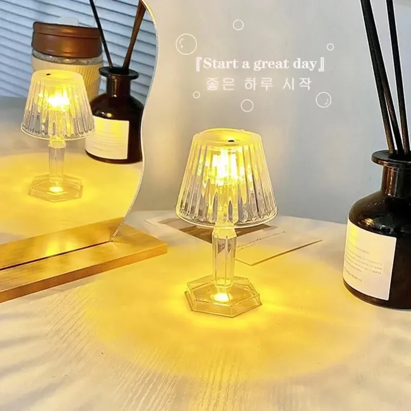 Kristallhandwerk, Kristallornamente, Tischdekorationen, leuchtende Kristalllampe für Tischdekoration, Schlafzimmer-Nachttisch