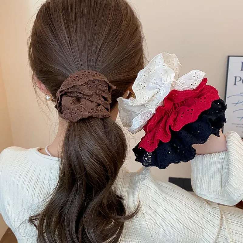 Runde, ausgehöhlte, plissierte, doppellagige Haargummis mit Blumenspitze für Damen, süße, sanfte High-Low-Pferdeschwanz-Haargummis, neue Accessoires