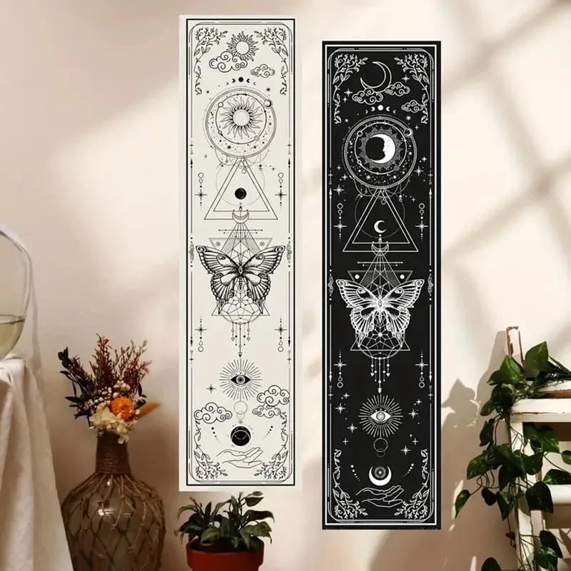 Gothic Witchy Sun & Moon Vertikaler Wandteppich Schwarz-Weiß-Schmetterling Wandbehang für Wohnzimmer, Schlafzimmer, ästhetische Heimdekoration