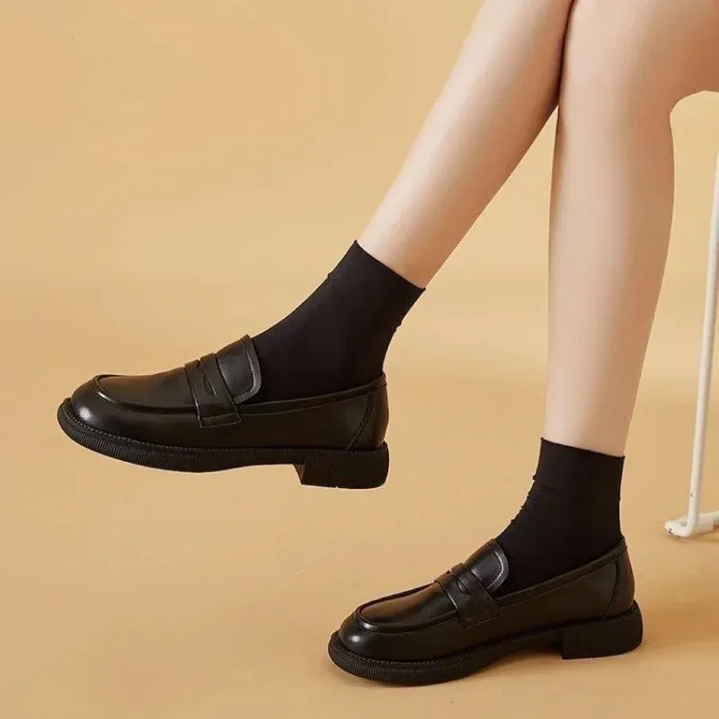 Damen-Loafer mit weicher Sohle - Bequeme Slip-On-Schuhe, geeignet für Pendeln und Freizeitkleidung, minimalistisches Design, Muttertagsschuhe