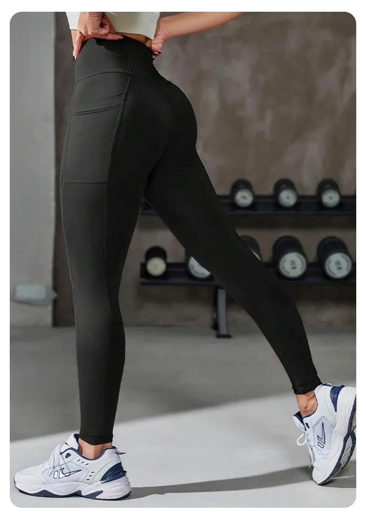 Hochtaillierte, elastische Workout-Yoga-Leggings für Damen mit Bauchkontrolle und Seitentaschen, atmungsaktive Fitness-Sportbekleidung.