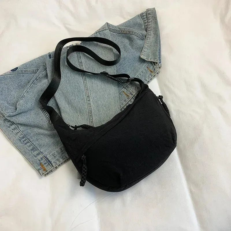 Einfarbige, trendige Umhängetasche, personalisierte multifunktionale Canvas-Tasche, tägliche minimalistische Knödeltasche