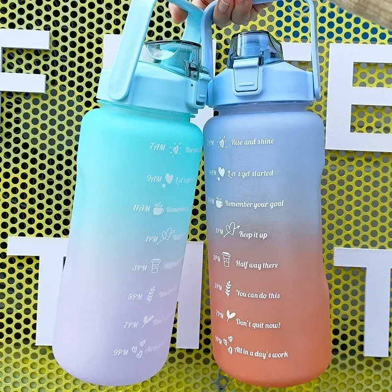 2-Liter-Sportwasserflasche mit großem Fassungsvermögen, auslaufsicher, bunter Kunststoffbecher, zum Trinken, für Outdoor-Reisen, tragbar, für Fitnessstudio, Fitness, Krüge