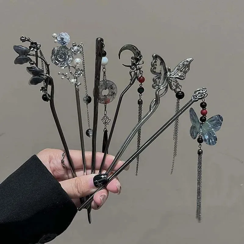 2026 Neuer chinesischer Stil Schmetterlings-Blumen-Quasten-Haarstab für Damen, Vintage Metall Hanfu Haarstäbe, Haar-Accessoires