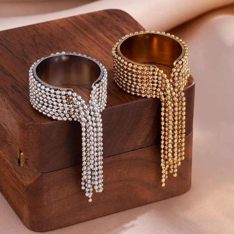Retro-Mode Edelstahl-Quastenring mit offenem Design, 18K Gold Plattiert, Komfortabler Charmanter Partyschmuck für Männer und Frauen