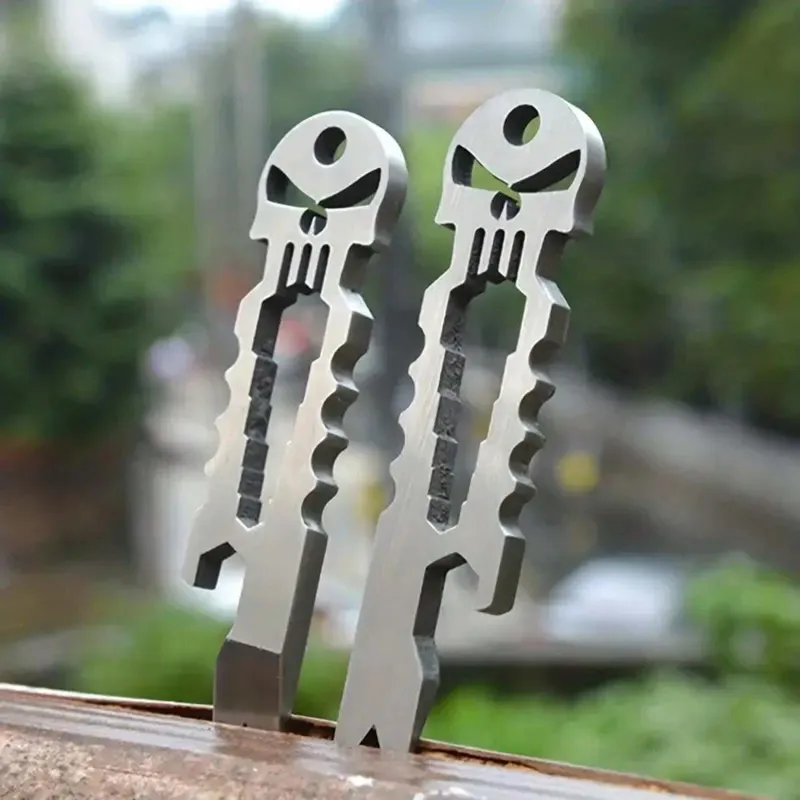 1 Stück Outdoor Edelstahl Totenkopf EDC Schlüsselanhänger Anhänger Flaschenöffner, tragbares Multifunktionswerkzeug