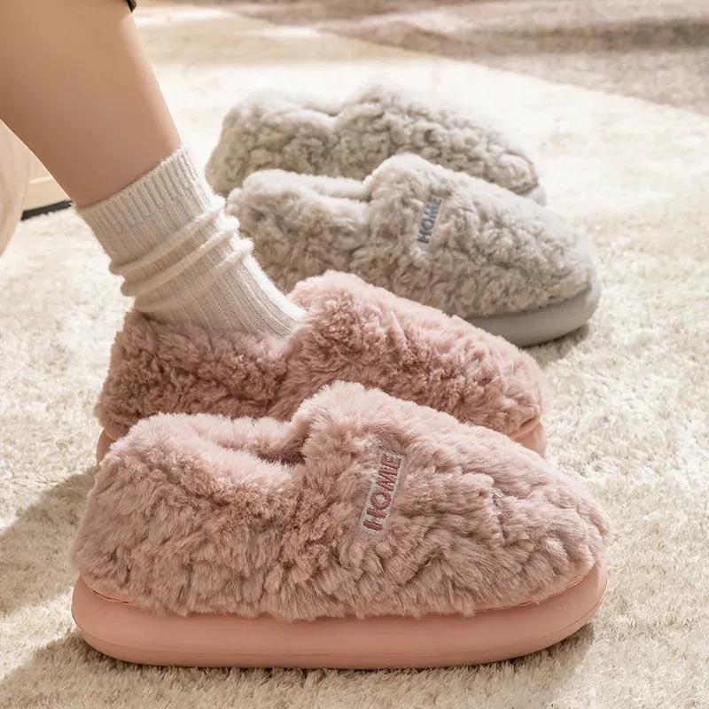 Baumwollhausschuhe für Damen, Winter, neuer Stil, Taschenabsatz, Zuhause, warme und rutschfeste Plüsch-Baumwollschuhe für Männer im Freien