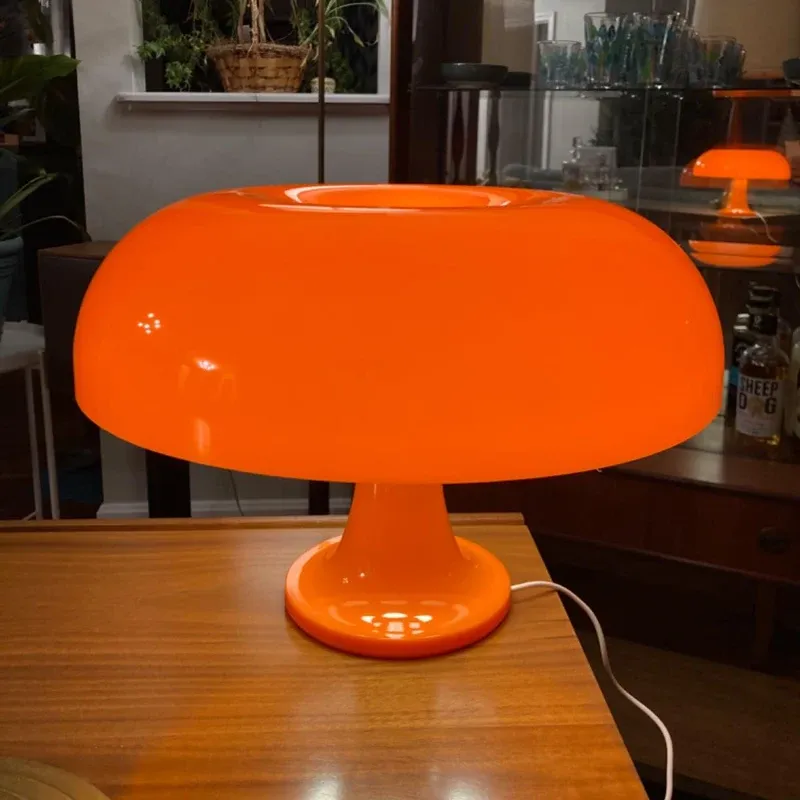 Italien Designer Led Pilz Tischlampe für Hotel Schlafzimmer Nachttisch Wohnzimmer Dekoration Beleuchtung Moderne minimalistische Schreibtischleuchten
