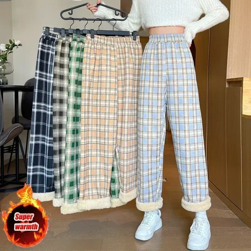 Mode Warme Plüsch Hosen Kaschmir Dicken Plaid Damen Winter Beiläufige Lose breitbeinig Hosen Koreanische Streetwear Studenten