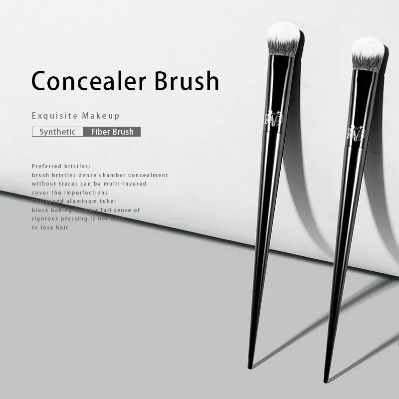 Kat Von D- Make-up-Pinsel 35, Concealer-Pinsel, weiches Faserhaar, eleganter schwarzer Griff, Marken-Make-up-Pinsel für Damen