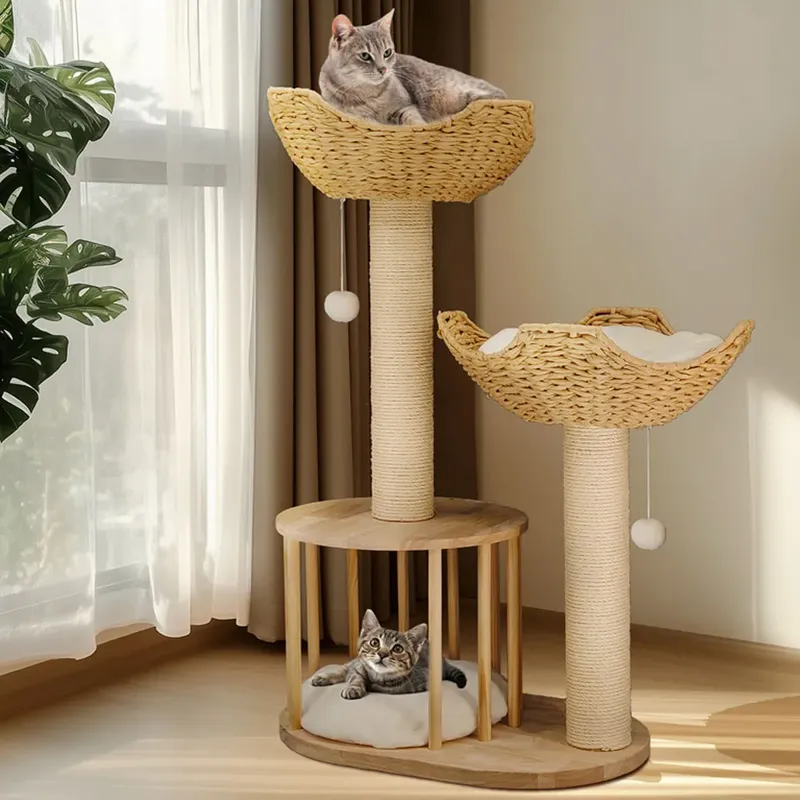 3-stöckiger Kratzbaum, gepolsterte Plüsch-Schlafensitzstangen, Kätzchen, Eigentumswohnung, Sisalseil, Kratzbäume und hängender Spielzeugturm für Kätzchen im Innenbereich