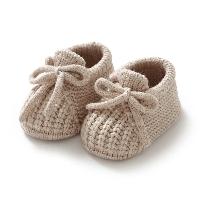Baby Schuhe Gestrickte Neugeborenen Bett Schuhe 0-18M Warme Kleidung Zubehör Infant Jungen Mädchen Erste Stiefel Fashion Solid kleinkind Kind