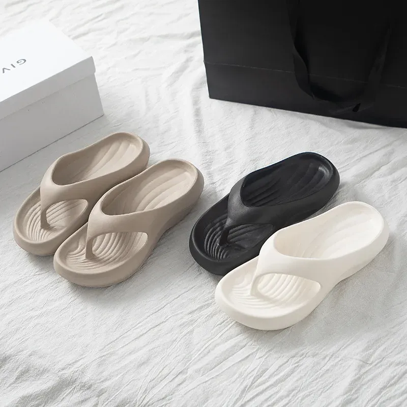 Dicke Plattform-EVA-Flip-Flops für Frauen 2025, Sommer-Clip-Zehe, rutschfeste Strandsandalen für Damen, bequeme weiche Sohle, Wolkenhausschuhe