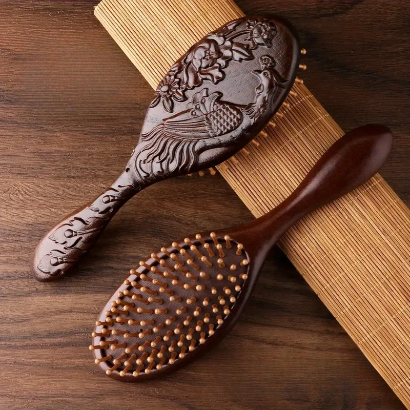 1 Stück handgeschnitzter Luftkissenkamm aus Sandelholz mit Bambuszähnen, ovale Kopfhaut-Massagebürste für alle Haartypen, Haarstyling aus Holz